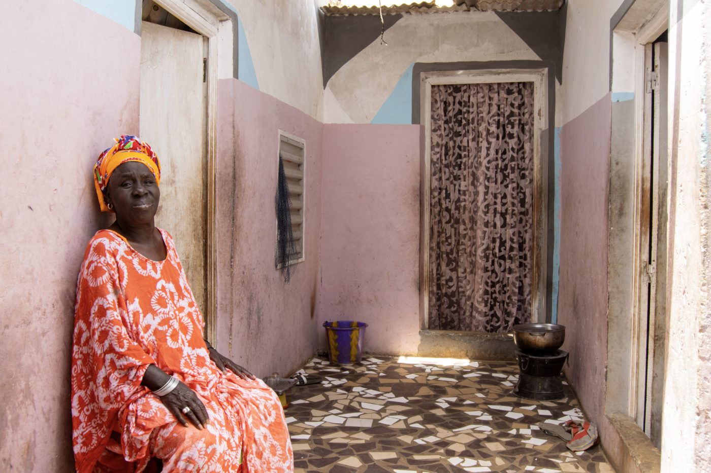 I. Beneficiary of a reconstruction loan (by Thomas Mbengue) 4