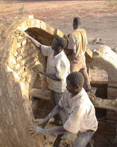 18A40644-15C5-F4C0-994A30CB571B55F4-Earth-Roofs-for-the-Sahel-1