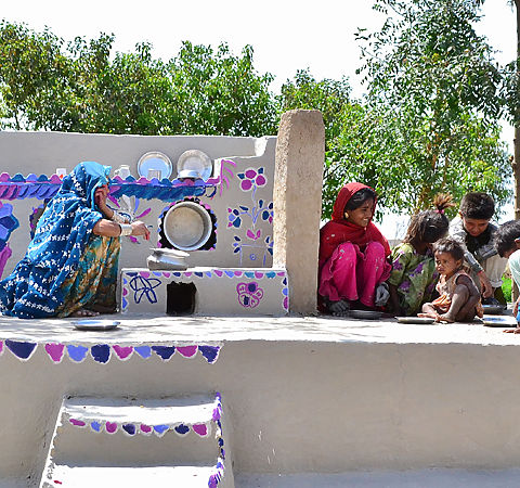 Pakistan Chulahs: The smokeless stoves empowering women and changing lives